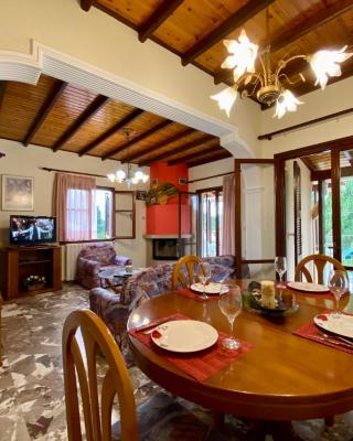 Montsenigos garden house