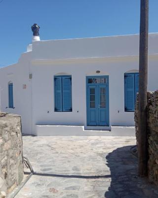 Kafenes house Αναπαλαιώμενο παραδοσιακό σπίτι