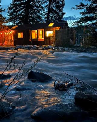 Thorpe On The Water. Creekside Nederland Cabin.