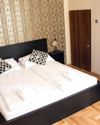 Andrassy Room