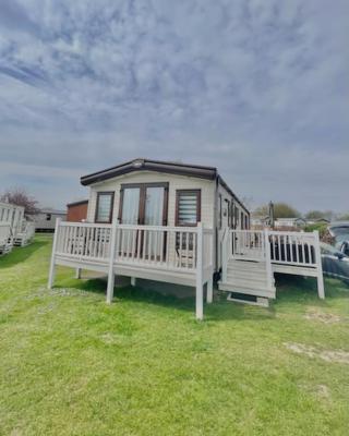 Norfolk Caravan Staycation Pet Friendly