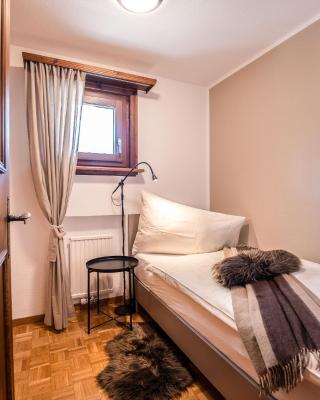 Apartment Chesa Palüdin 8 - Celerina by Interhome