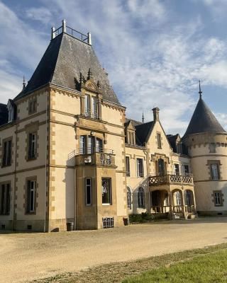 Chateau Tout Y Fault