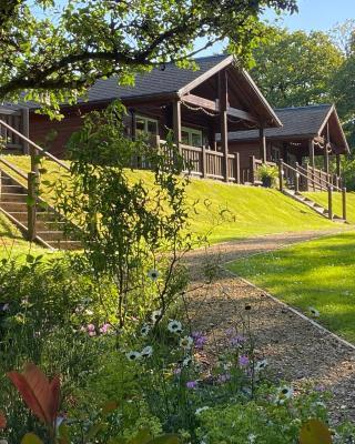 Hollybush Lodges