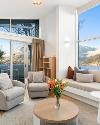 A Stunning Stay - Queenstown Holiday Home