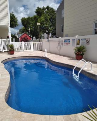 Fountain Motel Townhouse with Shared Pool