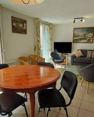 Appartement Cauterets, 3 pièces, 8 personnes - FR-1-234-78