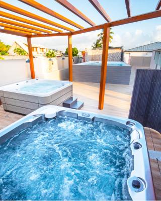 Evasion en plein cœur de la ville Studio Jacuzzis Sauna et piscine au centre de Port-Louis