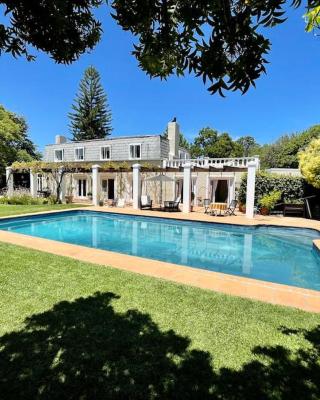 Charming Guest Suite in the Constantia Wine Valley