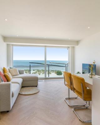 Moderne studio met fantastisch frontaal zeezicht