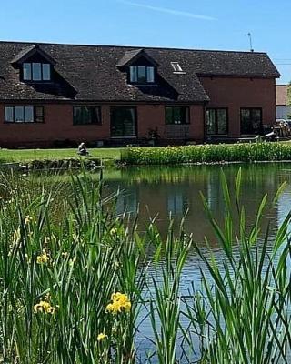 Bransford Farm Fishery & B & B