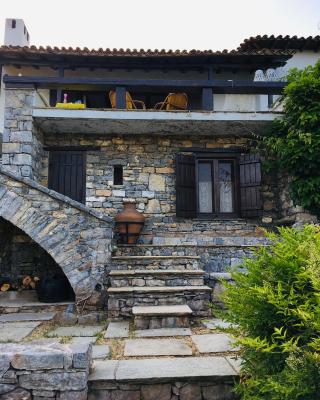 Lito's dream villa by the sea!
