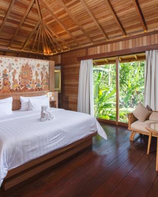 Giriwood Hotel & Villa
