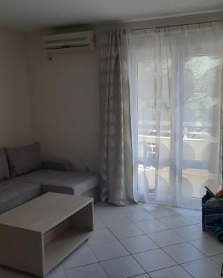 Lucic apartment Rafailovici