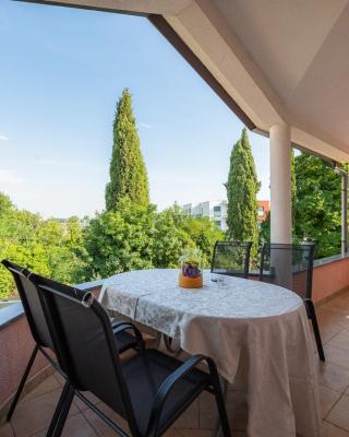 House with apartments Dragica