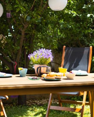 Relaxing family house with garden in Avra, Rafina