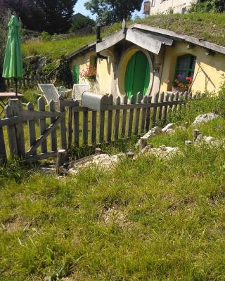 Maison de hobbit montcuq