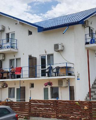 Hostel Delfinul Albastru