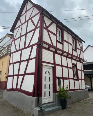 Charmantes denkmalgeschütztes Tiny House am Rhein