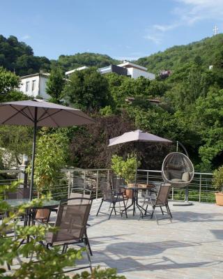 nira hotel
