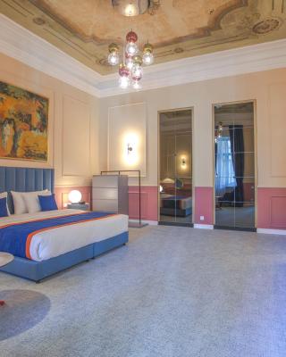 Heritage Hotel and Suites