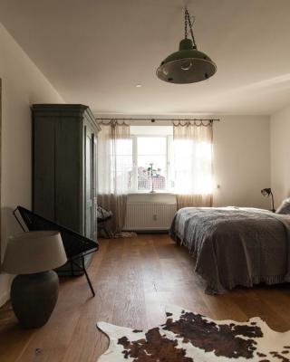 Modern-bayrisches Apartment mit Seeblick