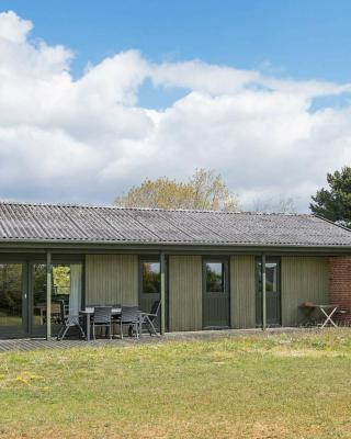 6 person holiday home in Ebeltoft-By Traum