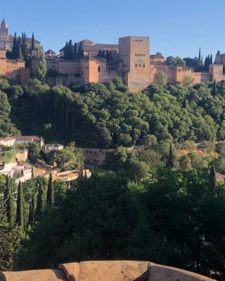 Alhambra en el Sacromonte