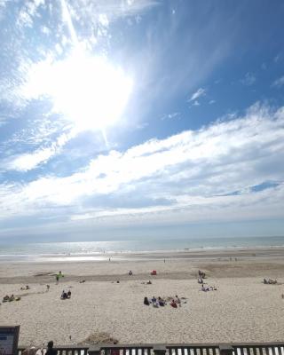 Appart avec terrasse proche plage - classé 2 étoiles