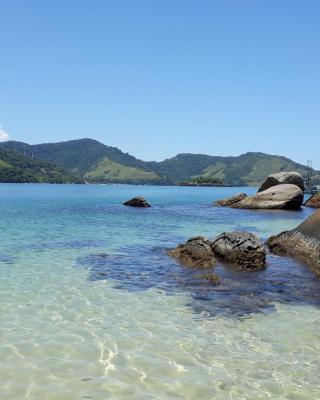 Chalé Bonito Pousada em Paraty - Acomodações Privativas e Completas - Natureza - Wi-fi - TV - Garagem