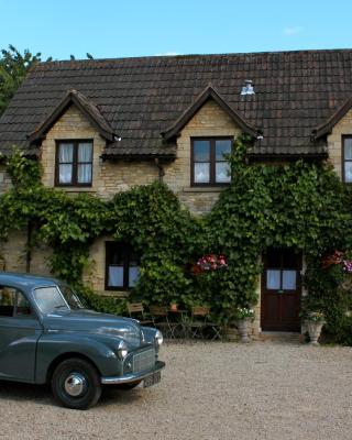 Fosse Farmhouse Holiday Cottages