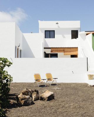 La Casa de La Caleta by Taller96 - El Hierro Island -