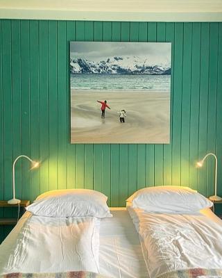 Nøtnes Midnattsol GuestHouse