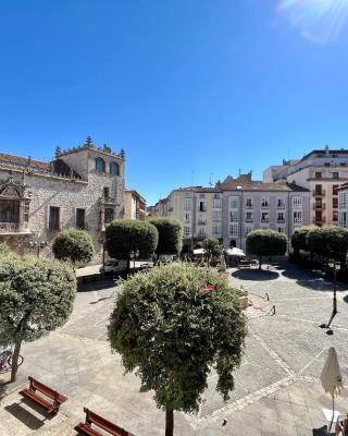 Plaza de Libertad junto a el CID Campeador Burgos ATUAIRE