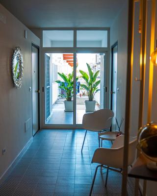 MATE' APARTMENTS - FREE WIFI & AIR CONDITIONAL - Molfetta, Puglia, Italy