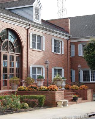 Colts Neck Inn Hotel