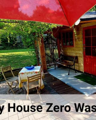 Natural Cottage Glamping Eco-Tiny House