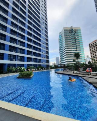 Stylish&Comfort Unit in Air Makati by Luca's Cove