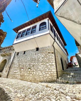 Villa Athina in Berat Castle - Since 1741