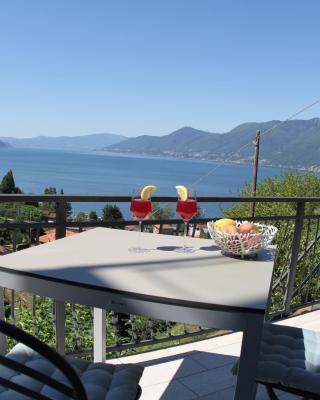 Casa Colmegna mit traumhaften See- und Bergblick