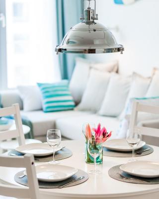 Plac Unii Aquamarine Premium Apartment