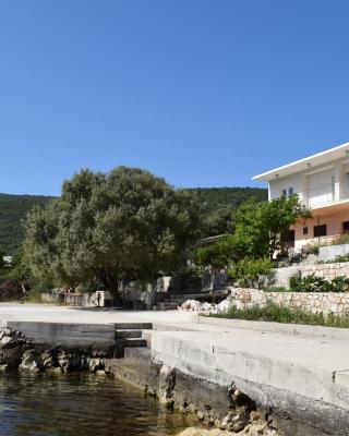 Apartments by the sea Kabli, Peljesac - 10225