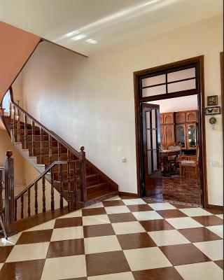 Doctor's House