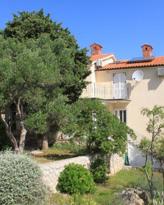 Apartments with a parking space Nerezine, Losinj - 2518