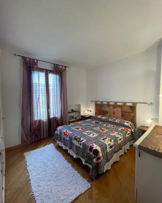Terraced house with garden in Dongo - Larihome A13