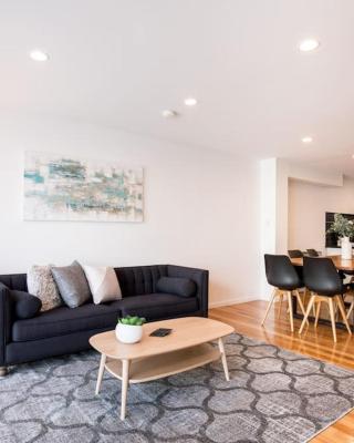 Chic Hobart Townhouse sleeps 9 - perfect location