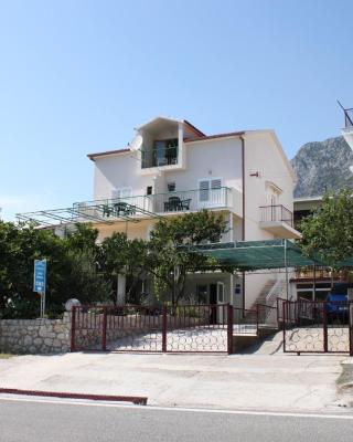 Double Room Gradac 6819a