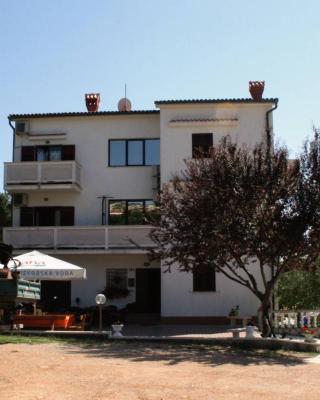 Apartments and rooms by the sea Palit, Rab - 5044