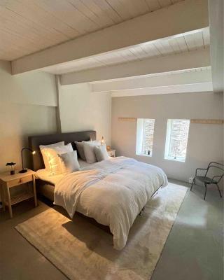 Two Bedroom, Newly Renovated, Garden Apartment in Gärsnäs, Österlen