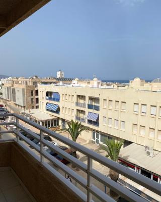 Apartamento Andalucía - vistas al mar, playa, puerto deportivo, garaje